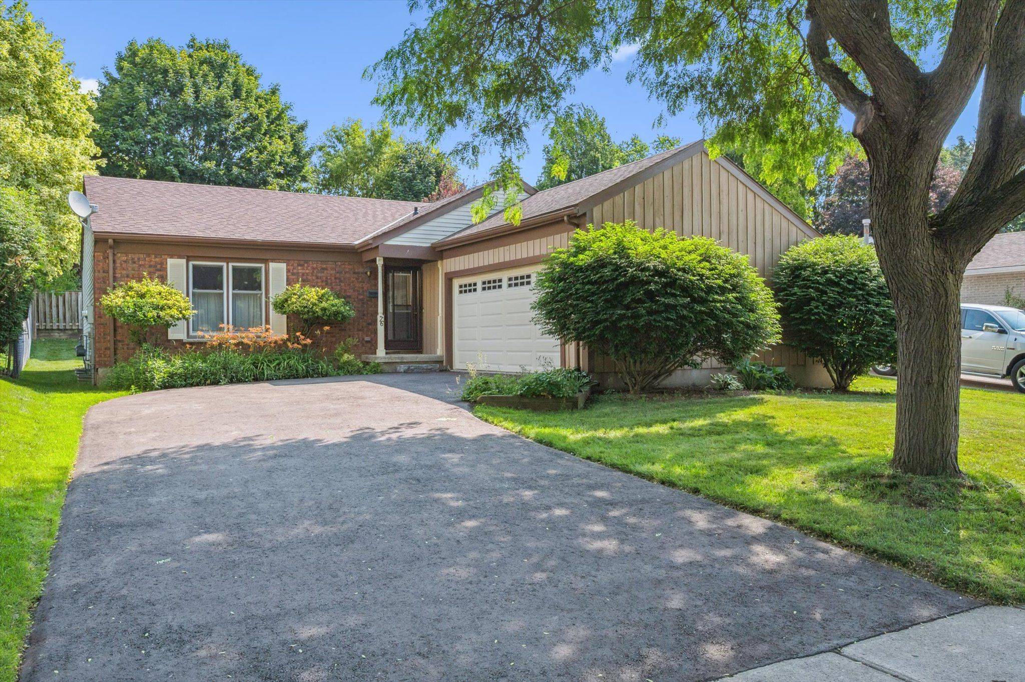 Guelph, ON N1G 3G6,76 Shadybrook CRES
