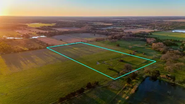 00 CR 2245, Ivanhoe, TX 75447