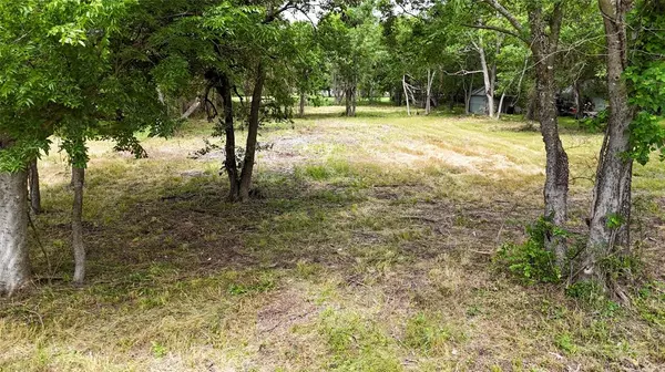 Bonham, TX 75418,1319 Cedar Street