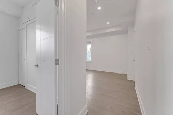 1415 Gerrard ST E #2, Toronto E01, ON M4L 1Z5