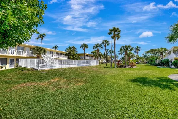 Lighthouse Point, FL 33064,2755 NE 28th Ave #A3