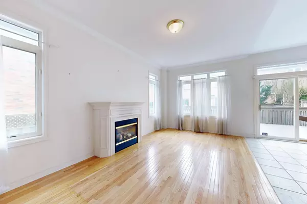 Vaughan, ON L4J 9C6,11 Mosswood RD