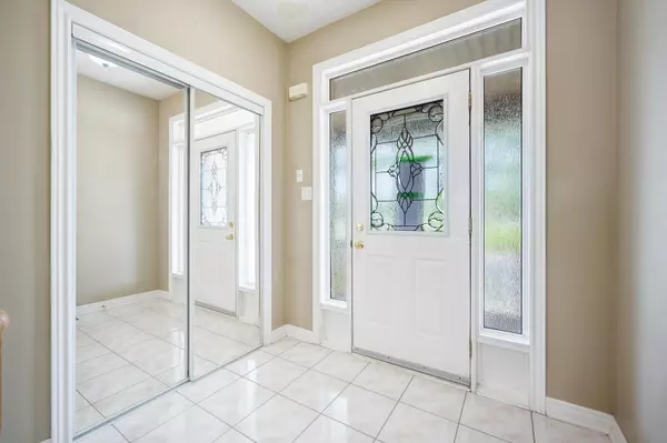 Brampton, ON L7A 3S9,27 Putnam DR