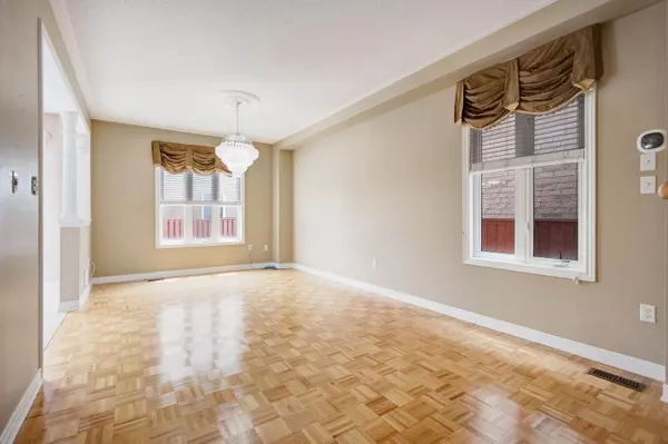 Brampton, ON L7A 3S9,27 Putnam DR