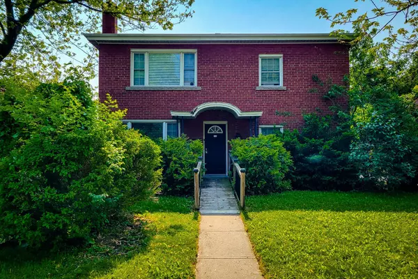 131 Erindale AVE, Hamilton, ON L8K 4R5