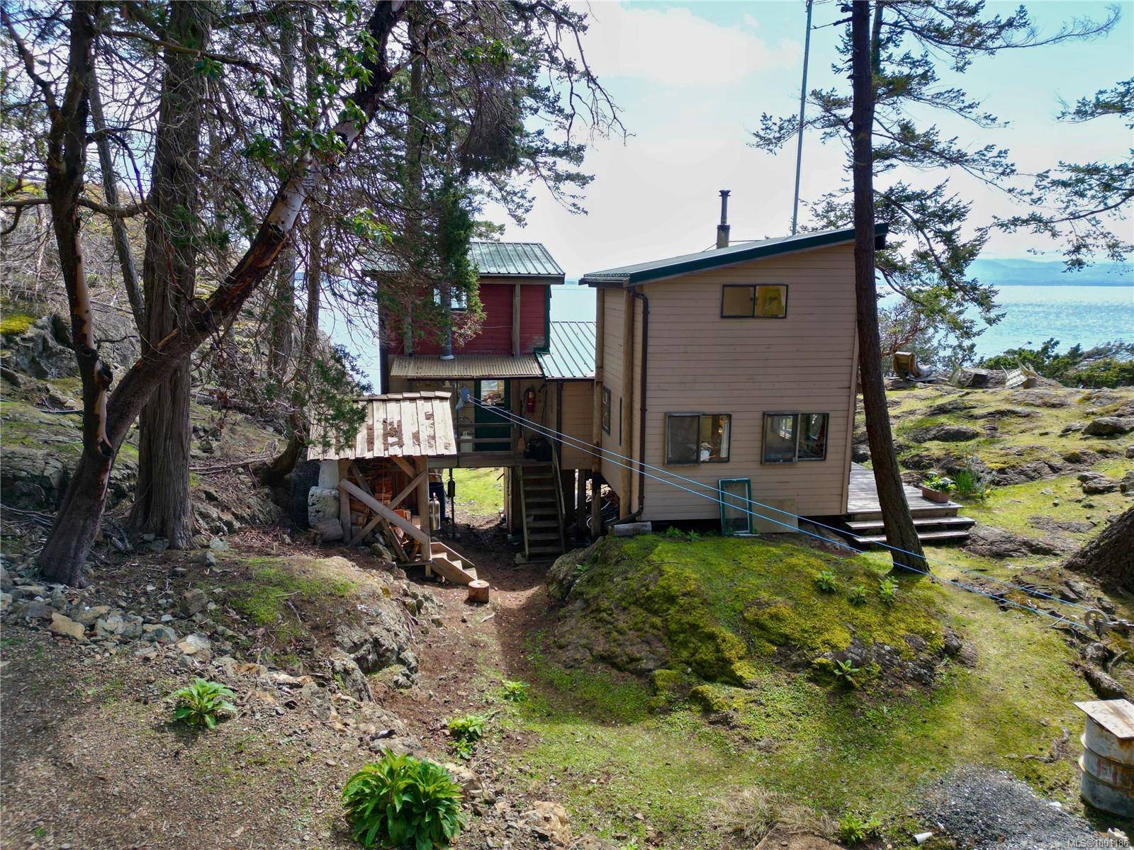 Lasqueti Island, BC V0R 2J0,LT 6 Lake Rd