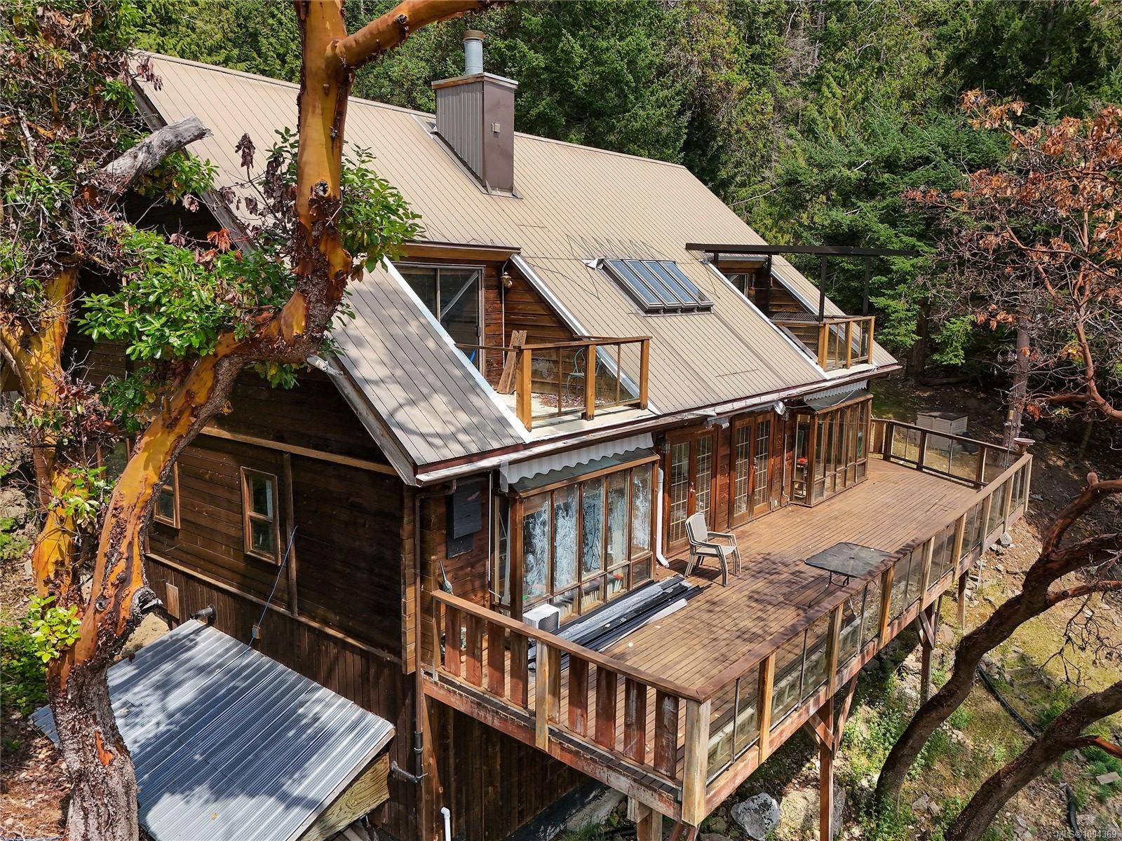 Mayne Island, BC V0N 2J2,330 East West Rd