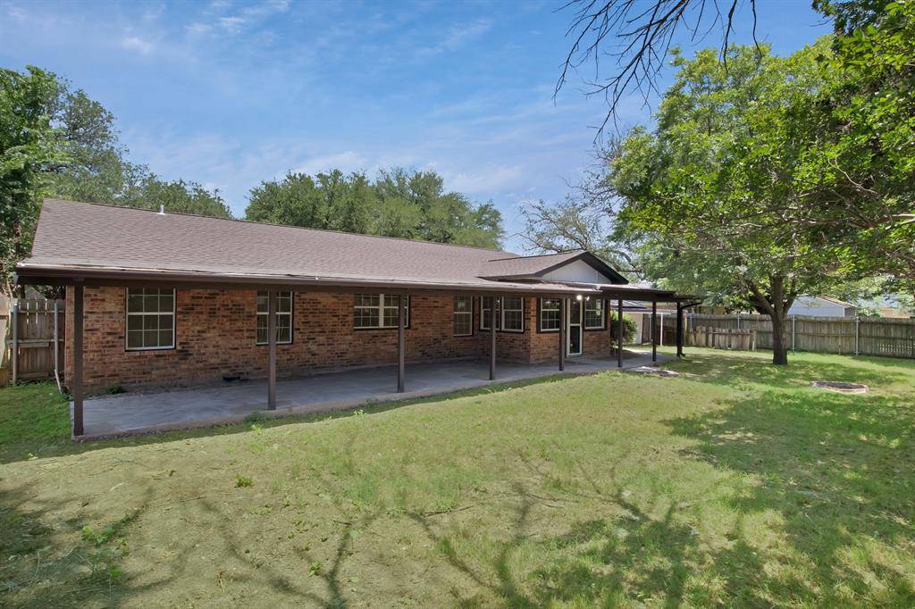 Keene, TX 76059,214 Bluebonnet Trail