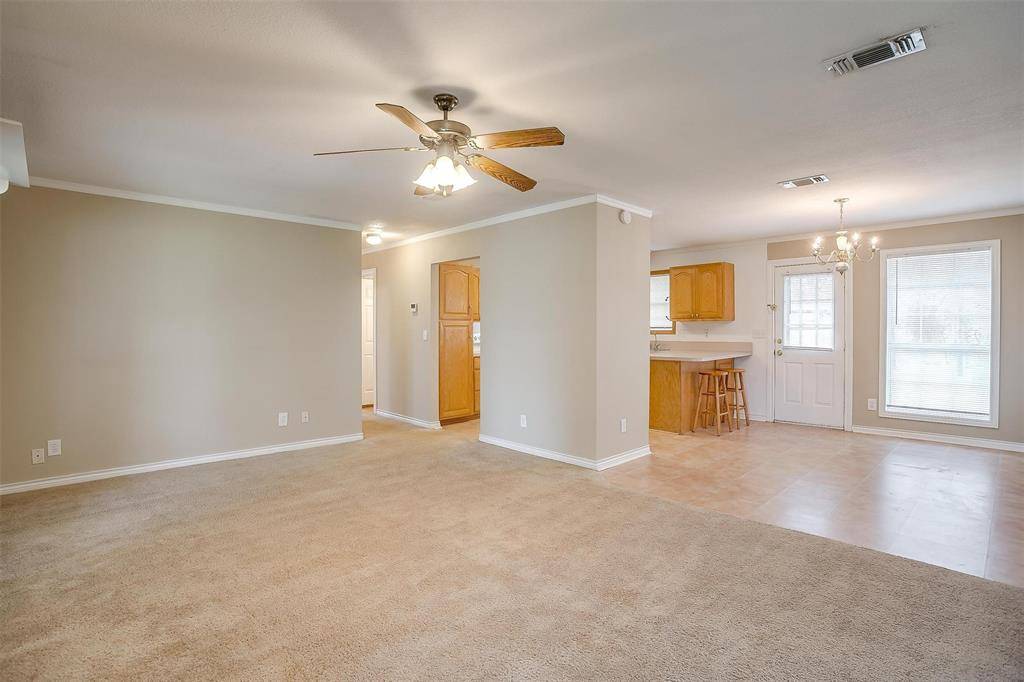 Crowley, TX 76036,11417 County Road 1015