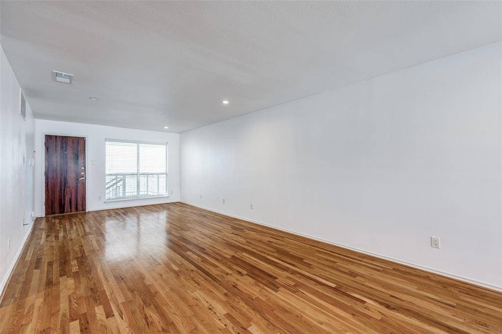 Dallas, TX 75209,4616 W Lovers Lane #206