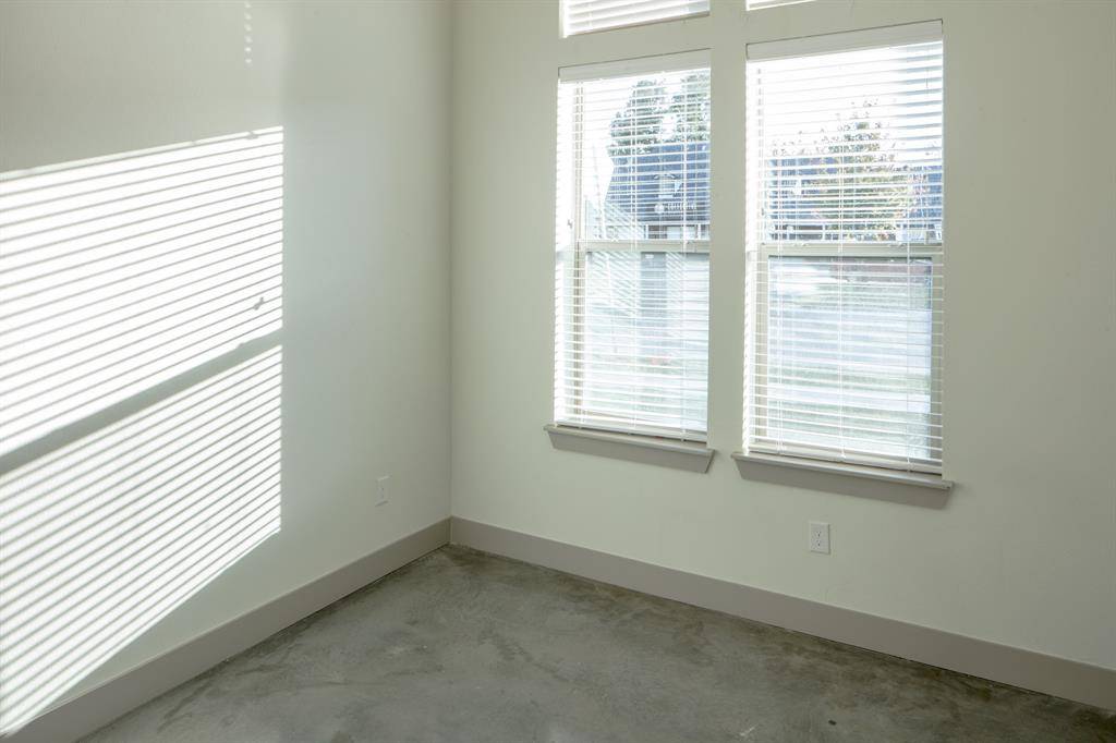 Roanoke, TX 76262,601 N Oak Street #139