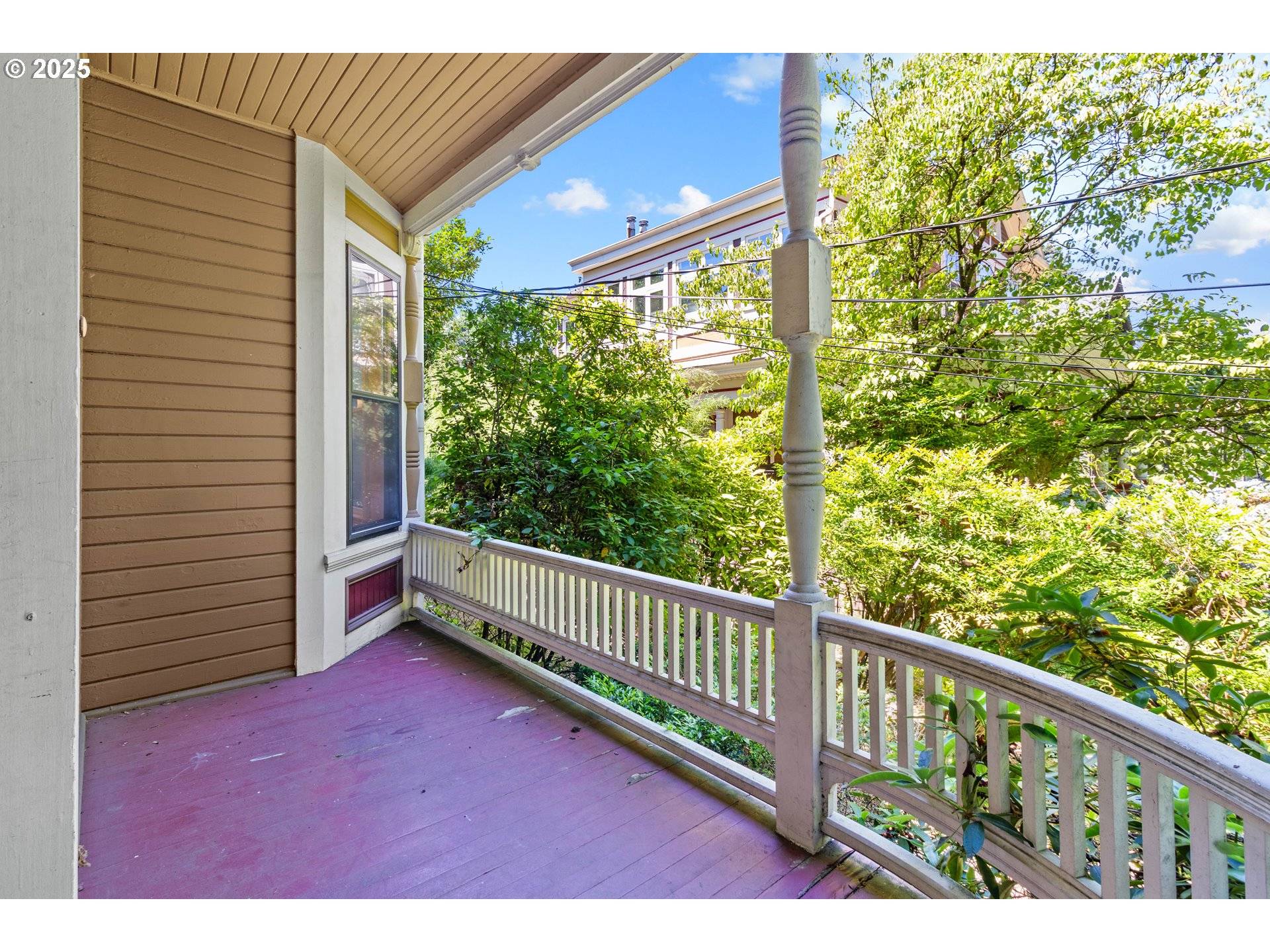 Portland, OR 97239,4145 S CORBETT AVE