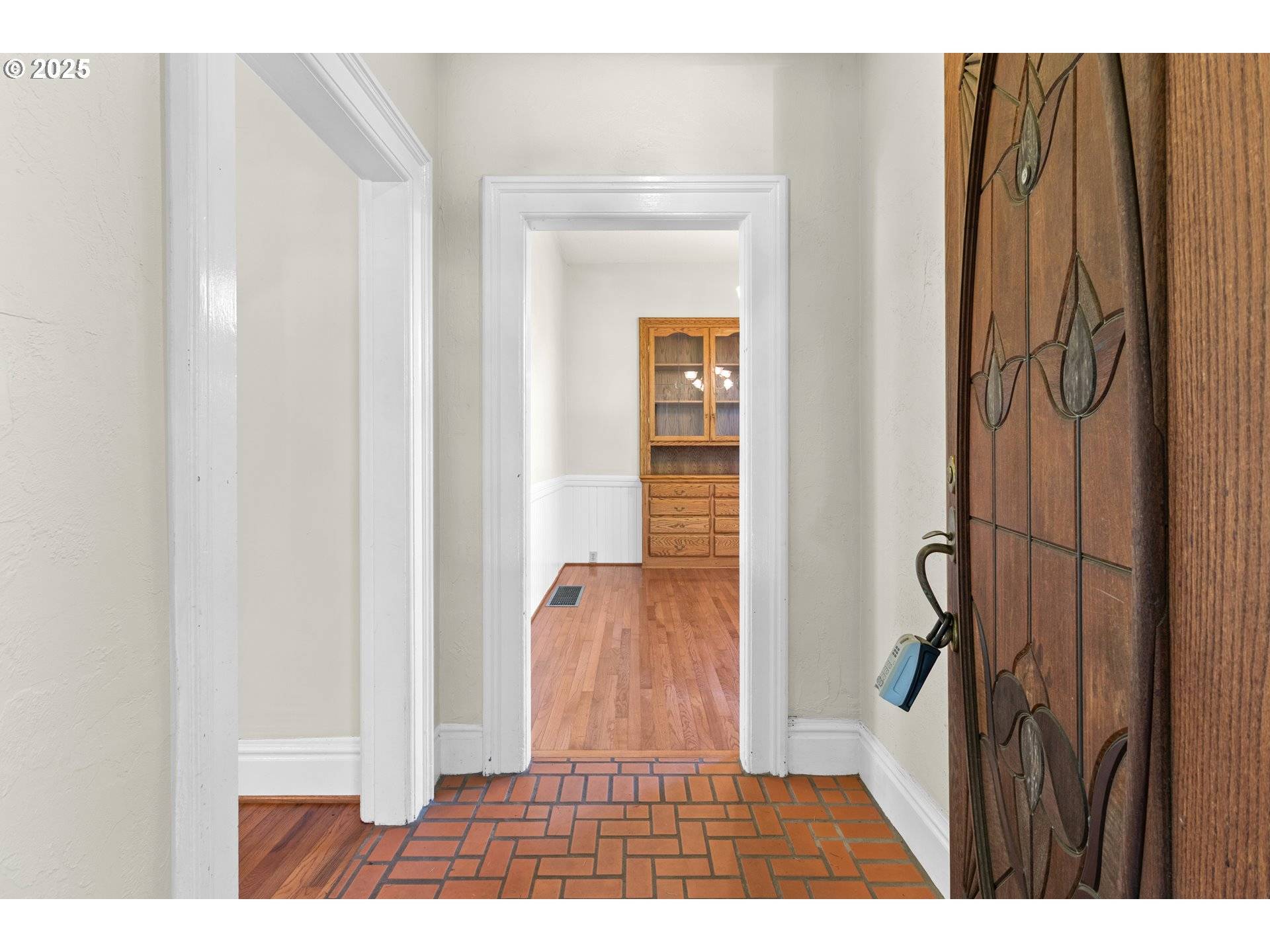 Portland, OR 97239,4145 S CORBETT AVE