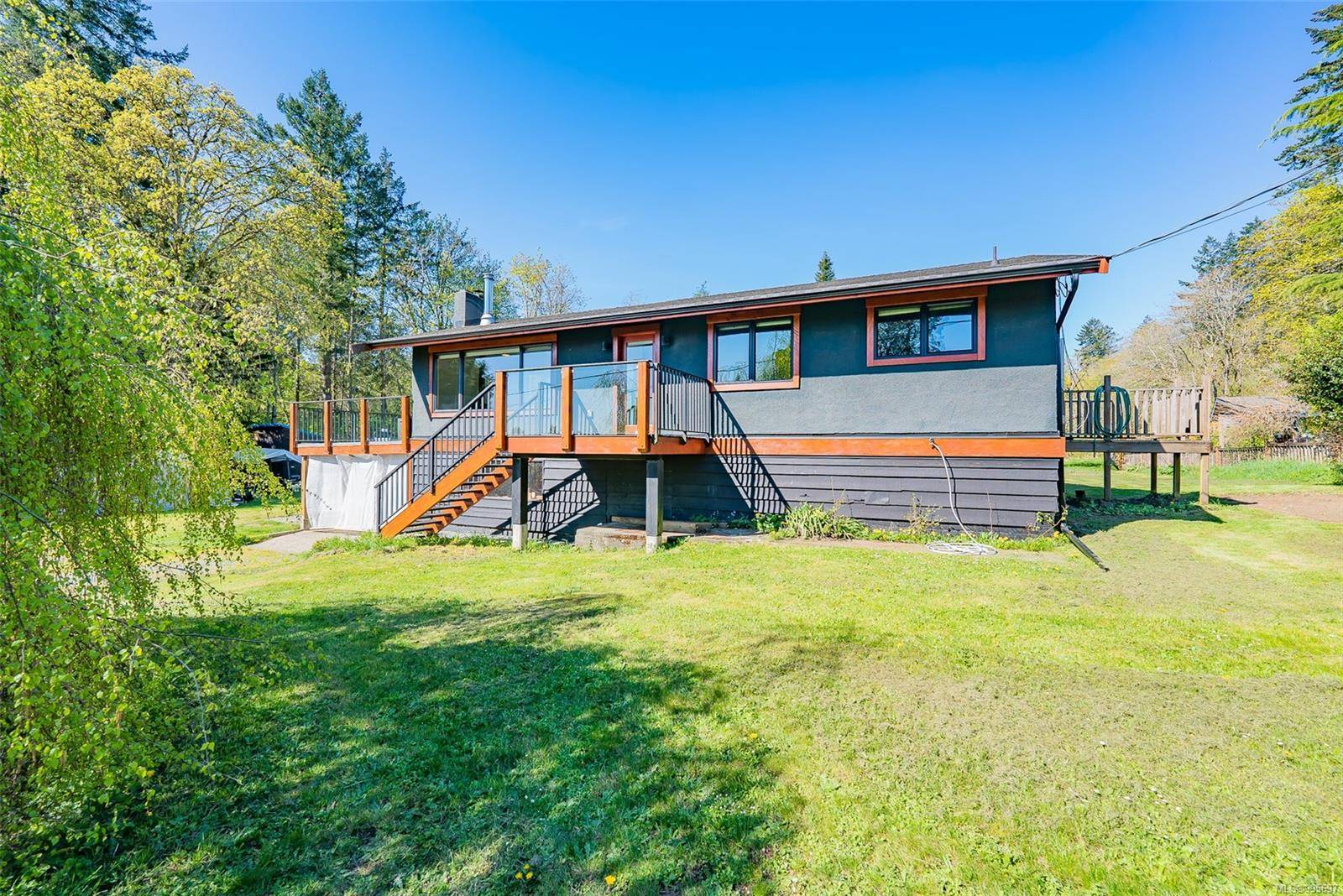 1621 Fawcett Rd, Nanaimo, BC V9X 1P2