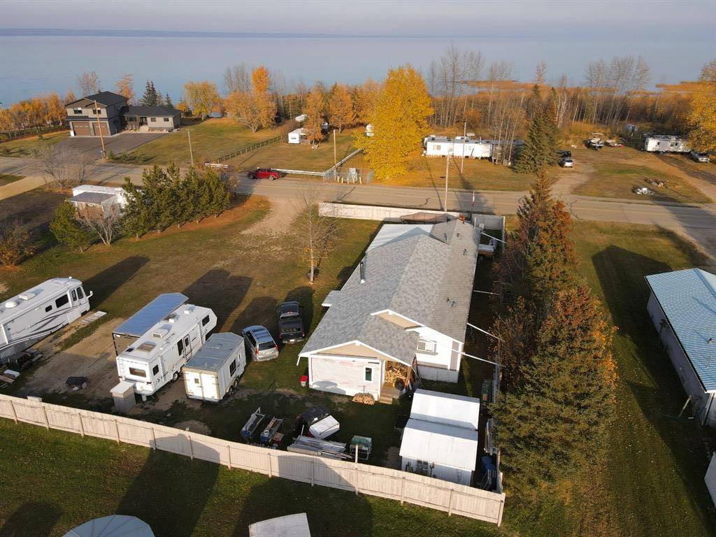 Joussard, AB T0G 1J0,Peace River Avenue #46