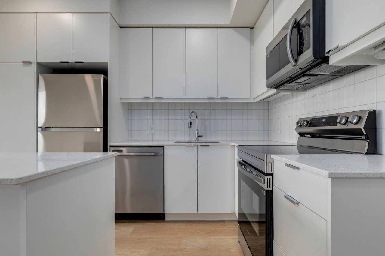 Calgary, AB T2A7W8,8500 19 AVE SE #1511