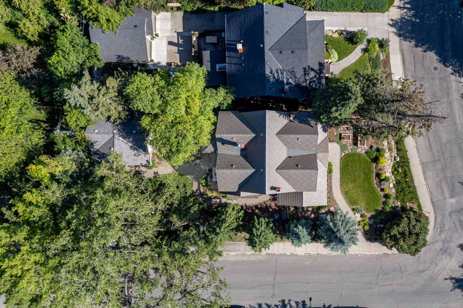 Calgary, AB T2T 3G2,1935 10 ST Southwest