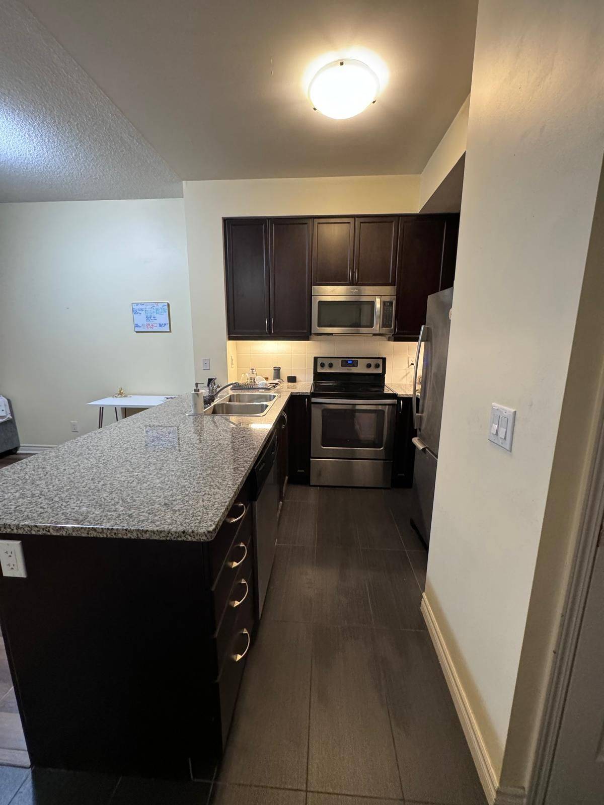 Toronto C01, ON M5J 0C8,25 Lower Simcoe ST #315