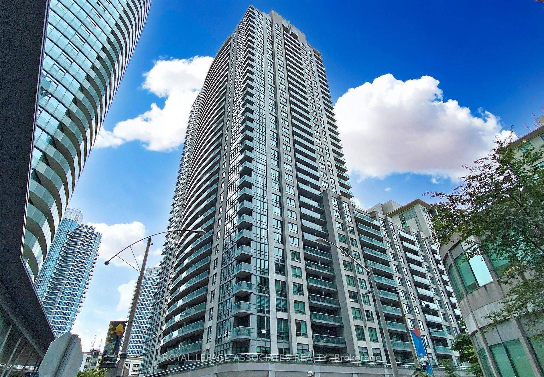 19 Grand Trunk CRES #811, Toronto C01, ON M5J 3A3