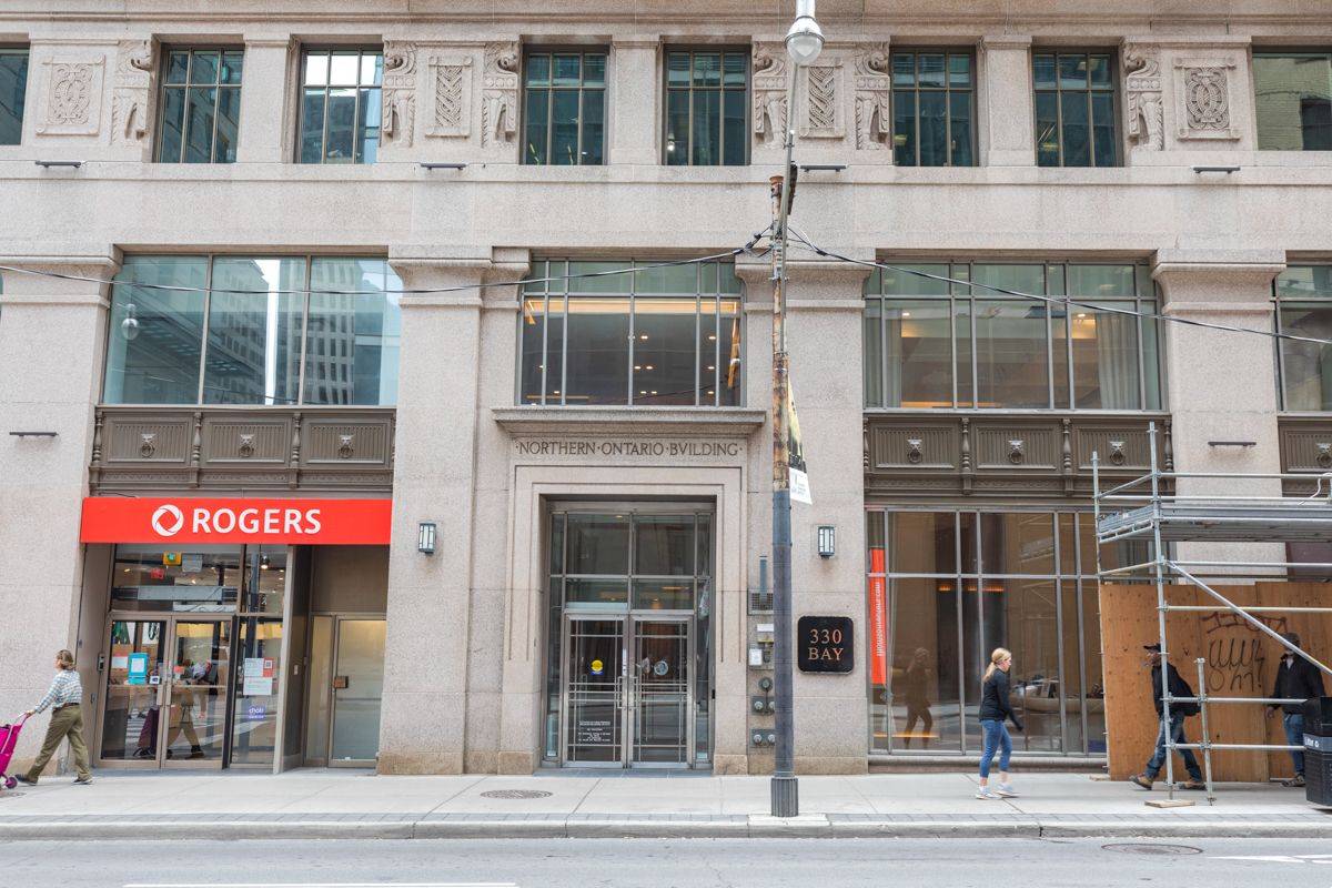 Toronto C01, ON M5J 0B6,330 Bay ST #601