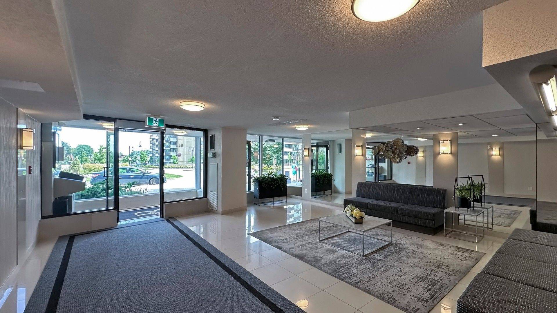 Toronto E05, ON M1E 2W8,45 Huntingdale BLVD #1701