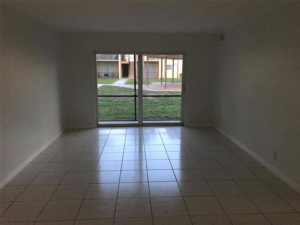 Lauderhill, FL 33313,2946 NW 55th Ave #1A