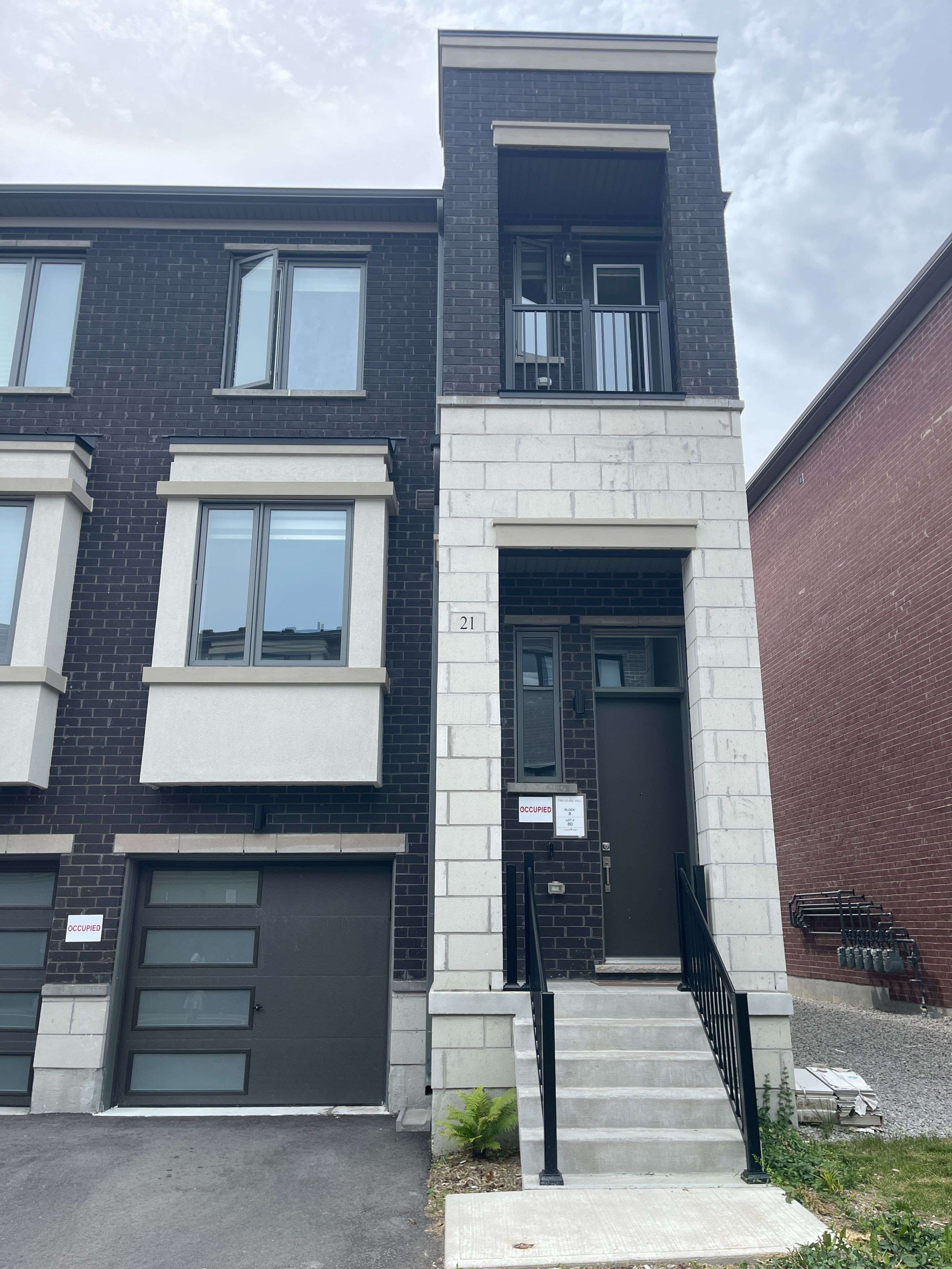 21 Aberfoyle ST, Vaughan, ON L6A 5C5