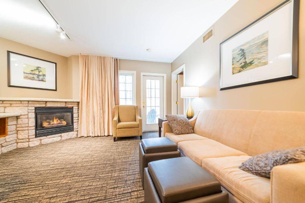 Oro-medonte, ON L0L 2L0,90 HIGHLAND DR #2042