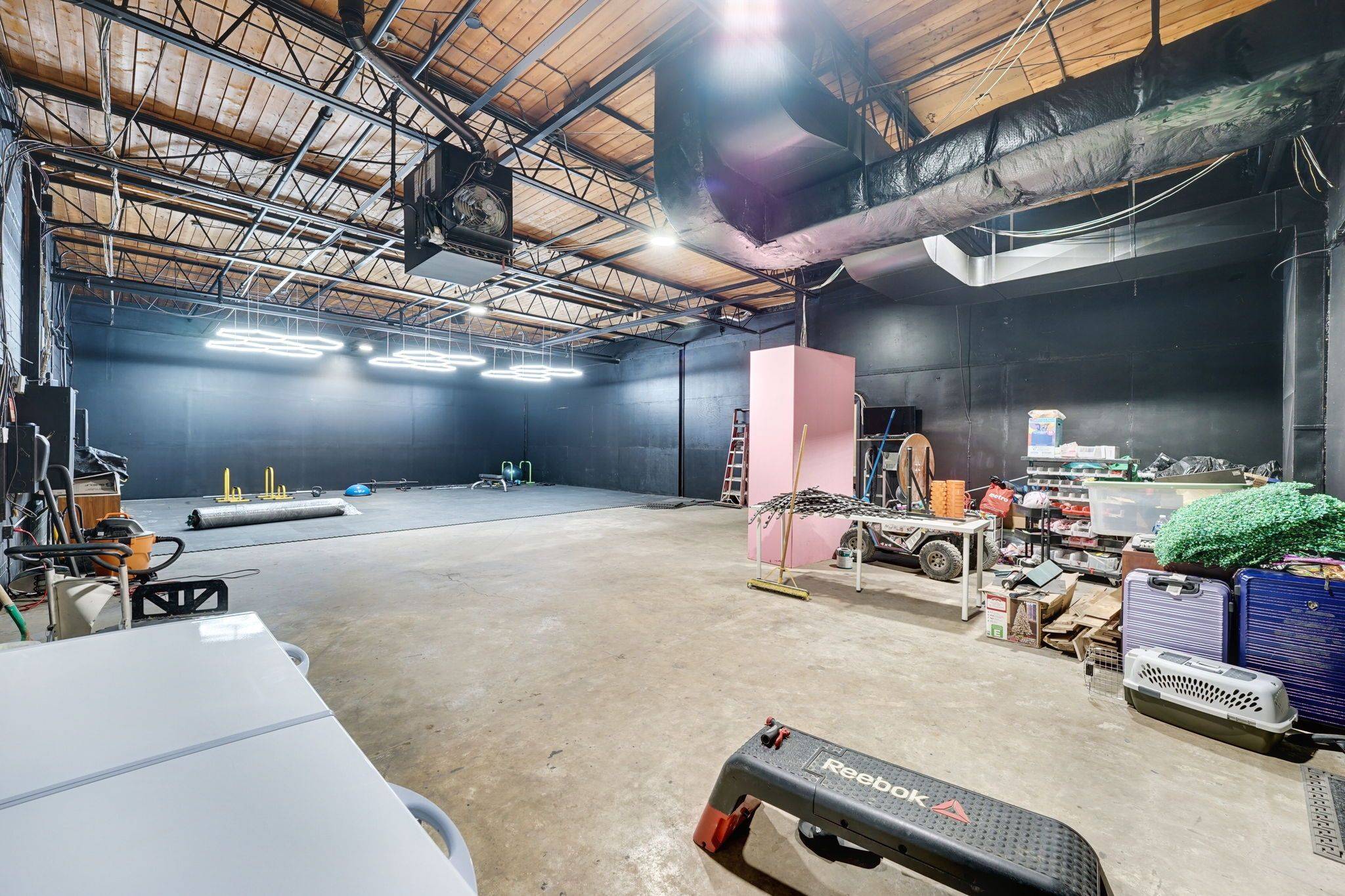 Toronto W10, ON M9W 4N3,55 Brydon DR #2