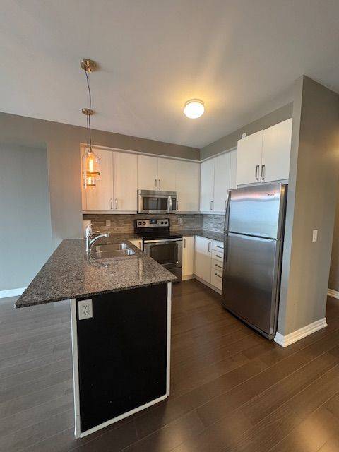 Toronto W06, ON M8W 0A3,3563 Lake Shore BLVD W #707