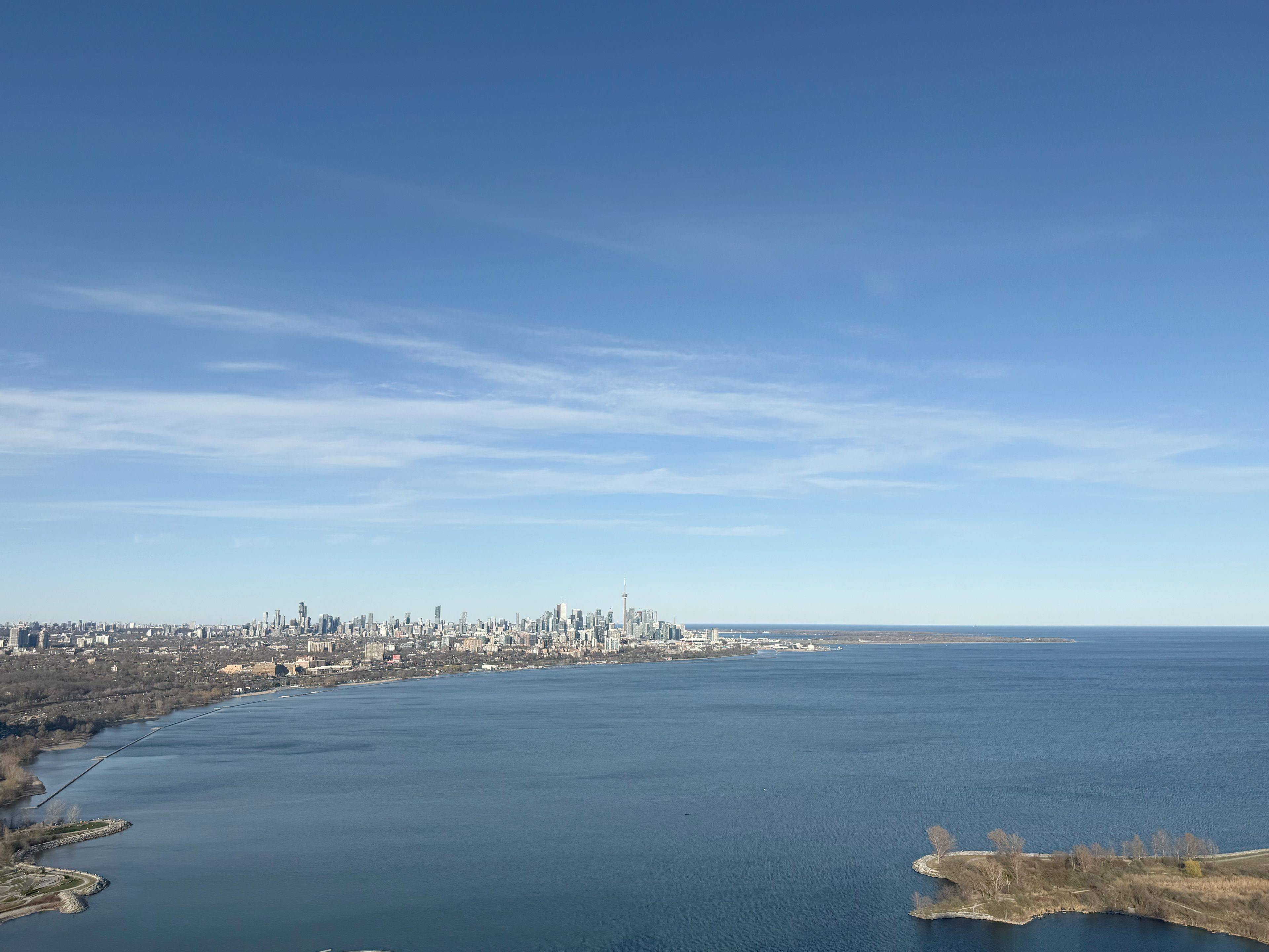 Toronto W06, ON M8V 0C8,56 Annie Craig DR #LPH05