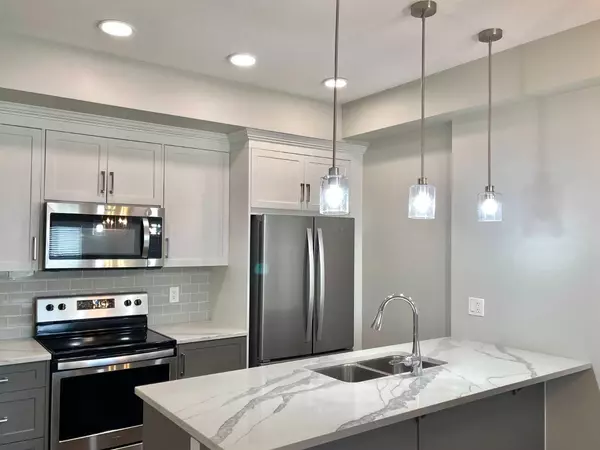 19621 40 ST Southeast #216, Calgary, AB T3M 2W2