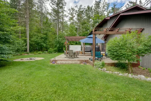 Oro-medonte, ON L0L 2L0,6 Fairway CT