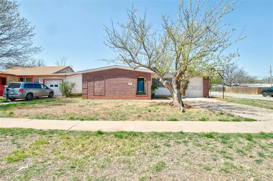 1002 S Pioneer Drive, Abilene, TX 79605