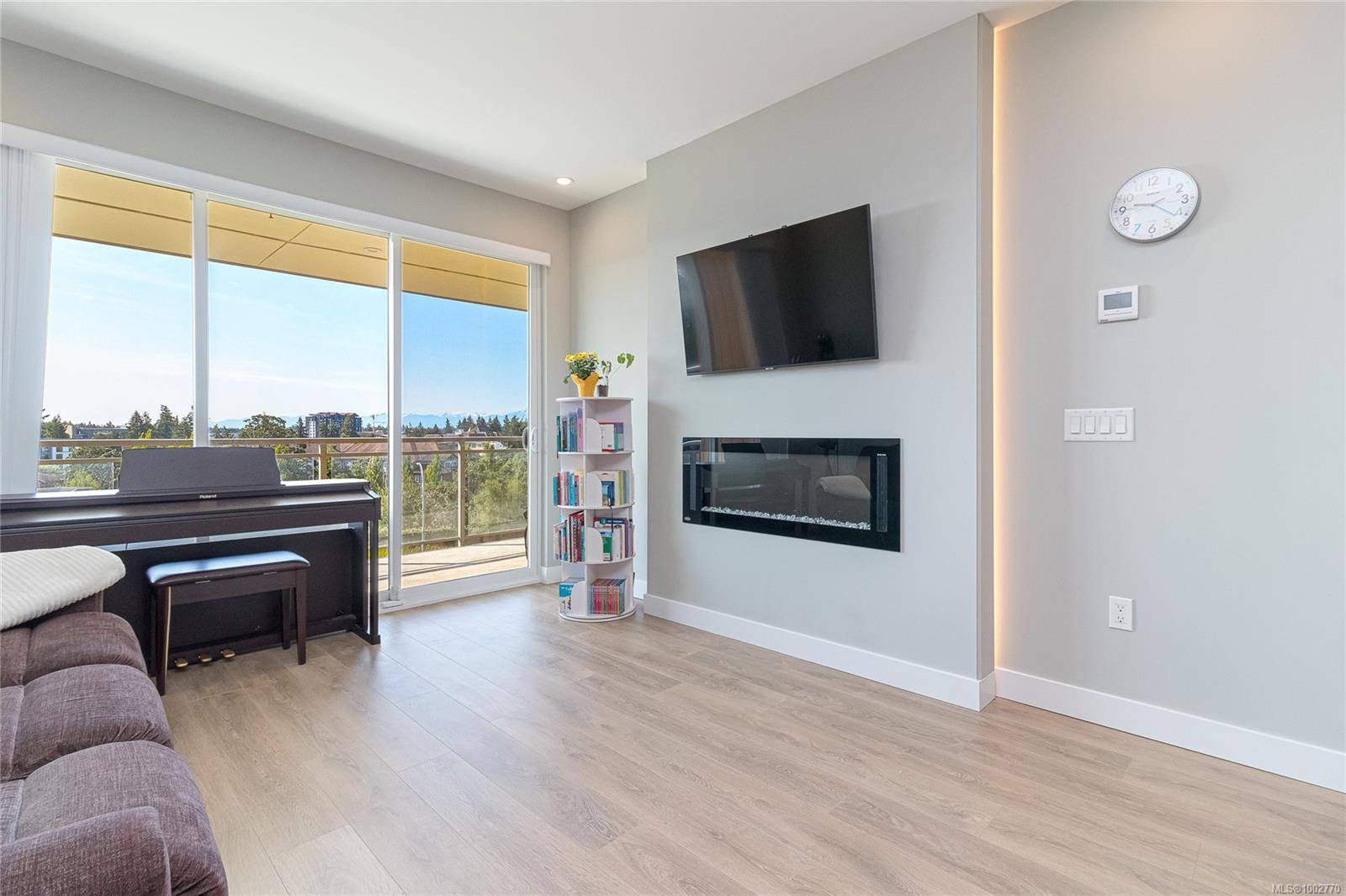 Langford, BC V9B 0Y1,967 Whirlaway Cres #407