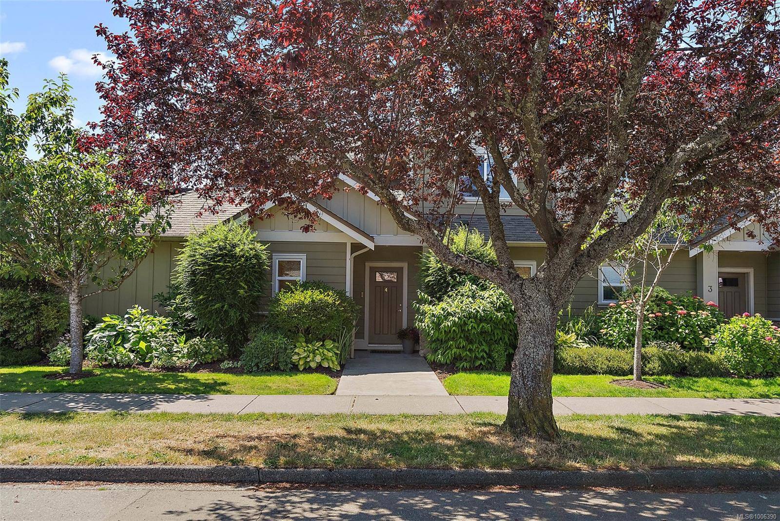 Sidney, BC V8L 2G4,2449 Malaview Ave #4