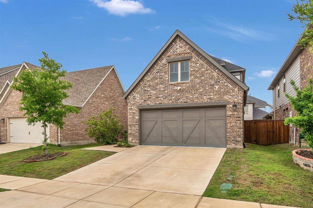 Plano, TX 75024,4533 Wilbarger Street