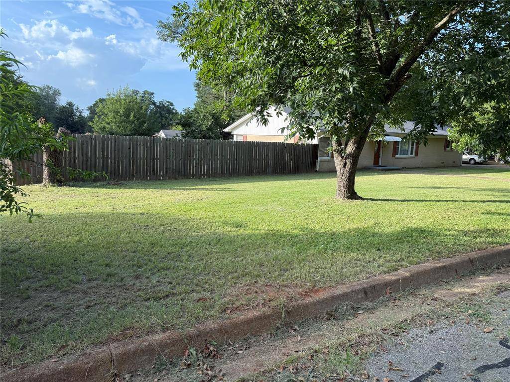 Palestine, TX 75801,18 Sandy Lane
