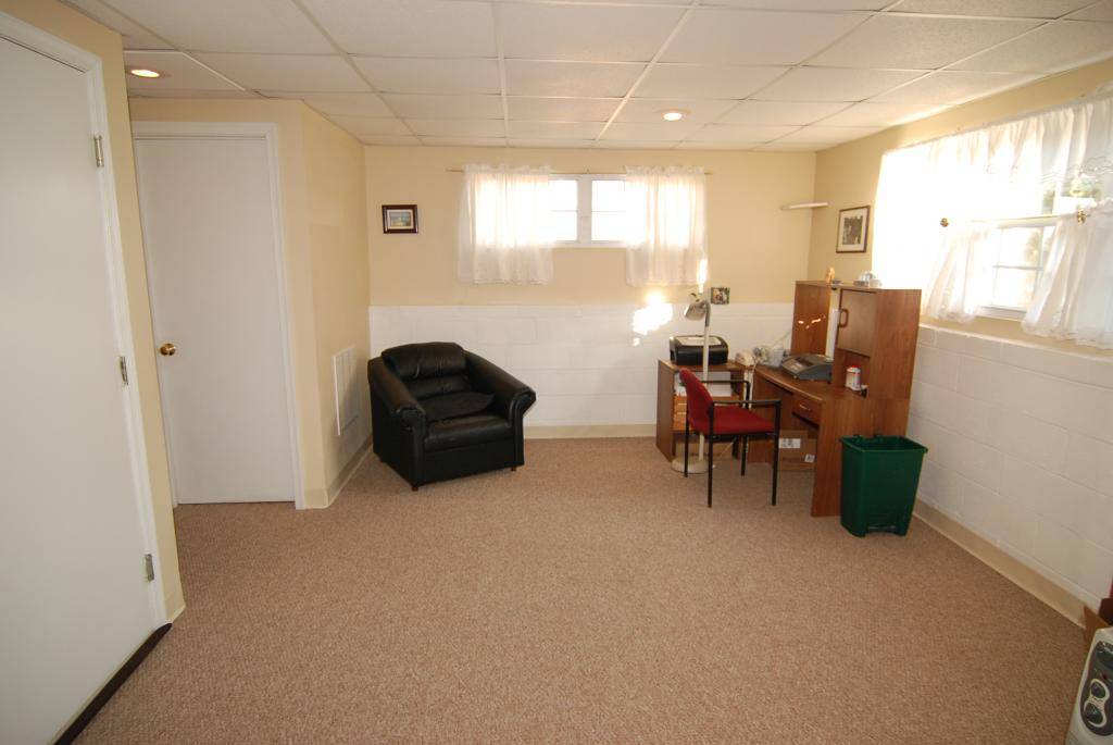 Newark City, NJ 07104,176 Grafton Ave #3