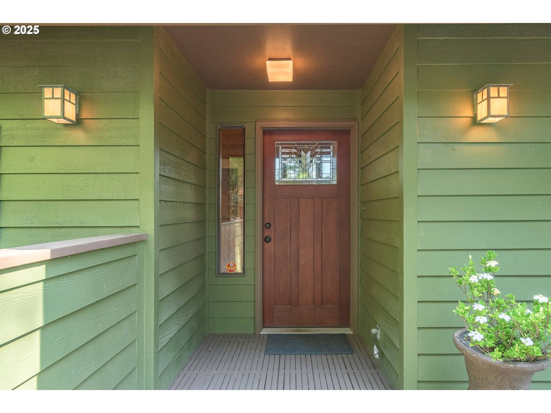 Eugene, OR 97405,2815 CITY VIEW ST
