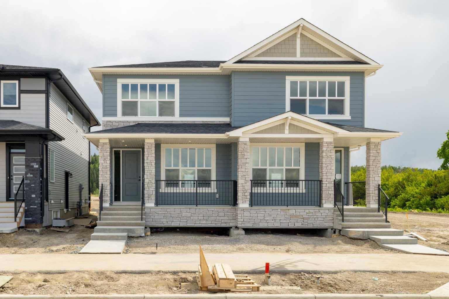 Calgary, AB T2X 5X6,949 Creekview DR SW