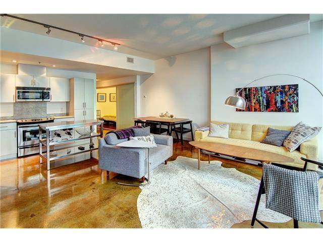 Calgary, AB T2R 0V7,135 13 AVE SW #2011