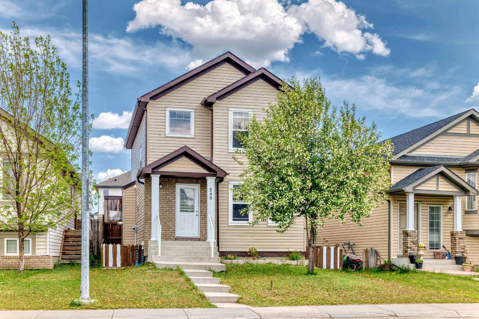 348 Martindale DR NE, Calgary, AB T3J0H6