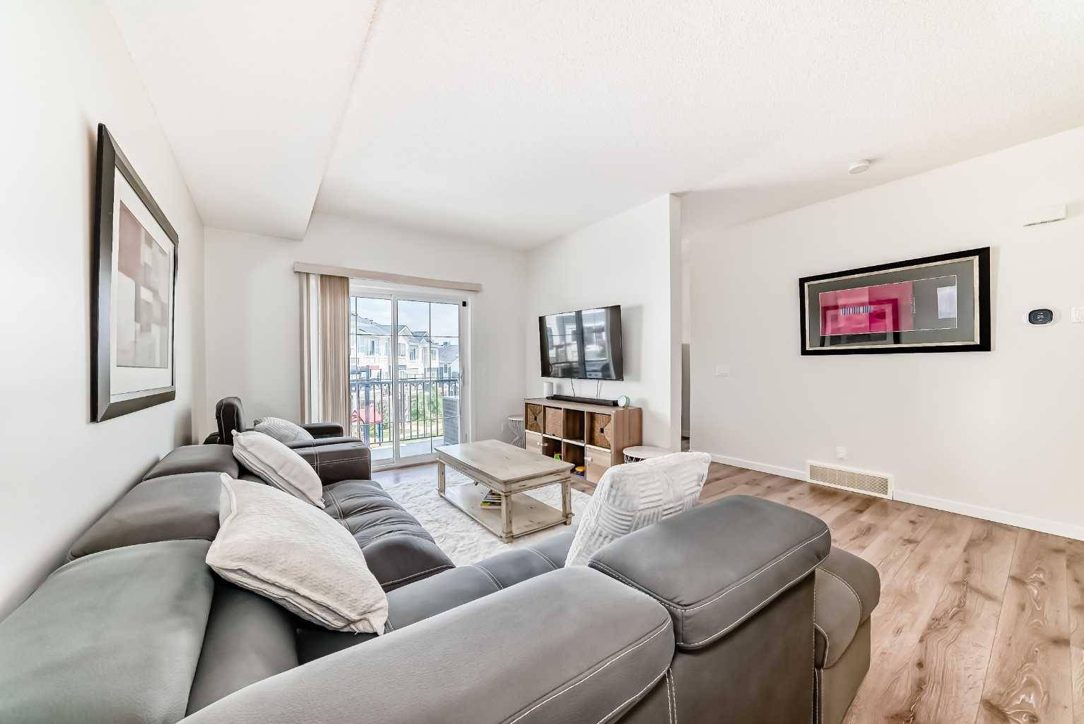 Calgary, AB T3R 0V6,177 Nolancrest Common NW