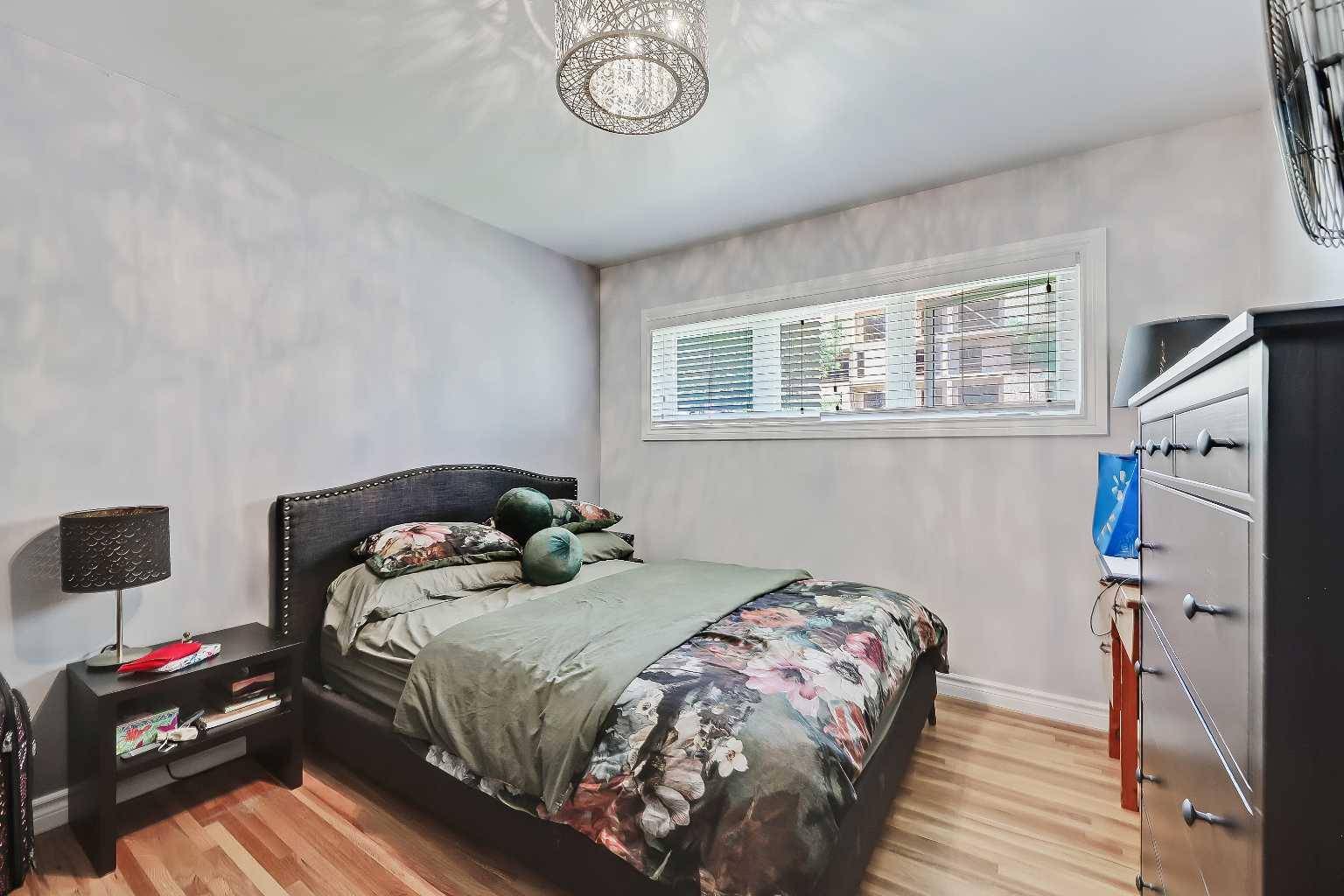 Calgary, AB T3E 3A5,2027 37 ST SW