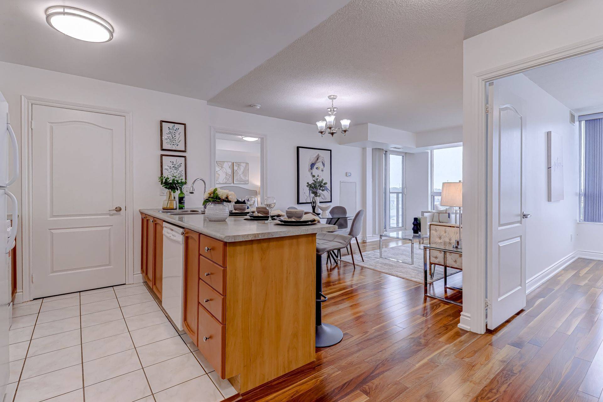 Toronto E09, ON M1P 5J4,50 Brian Harrison WAY #707