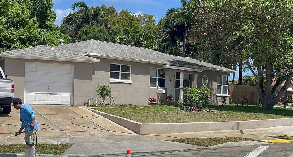 861 36th st, West Palm Beach, FL 33407