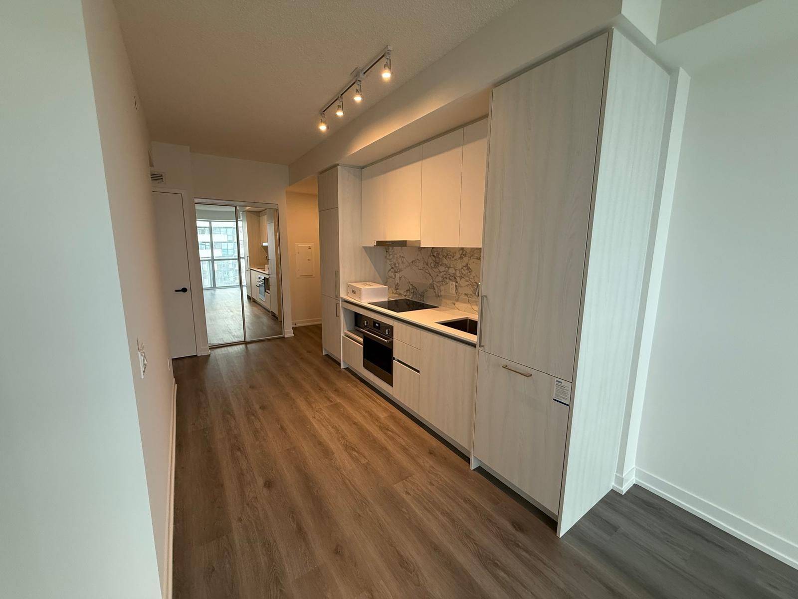 Vaughan, ON L4K 0R1,225 Commerce ST #5215