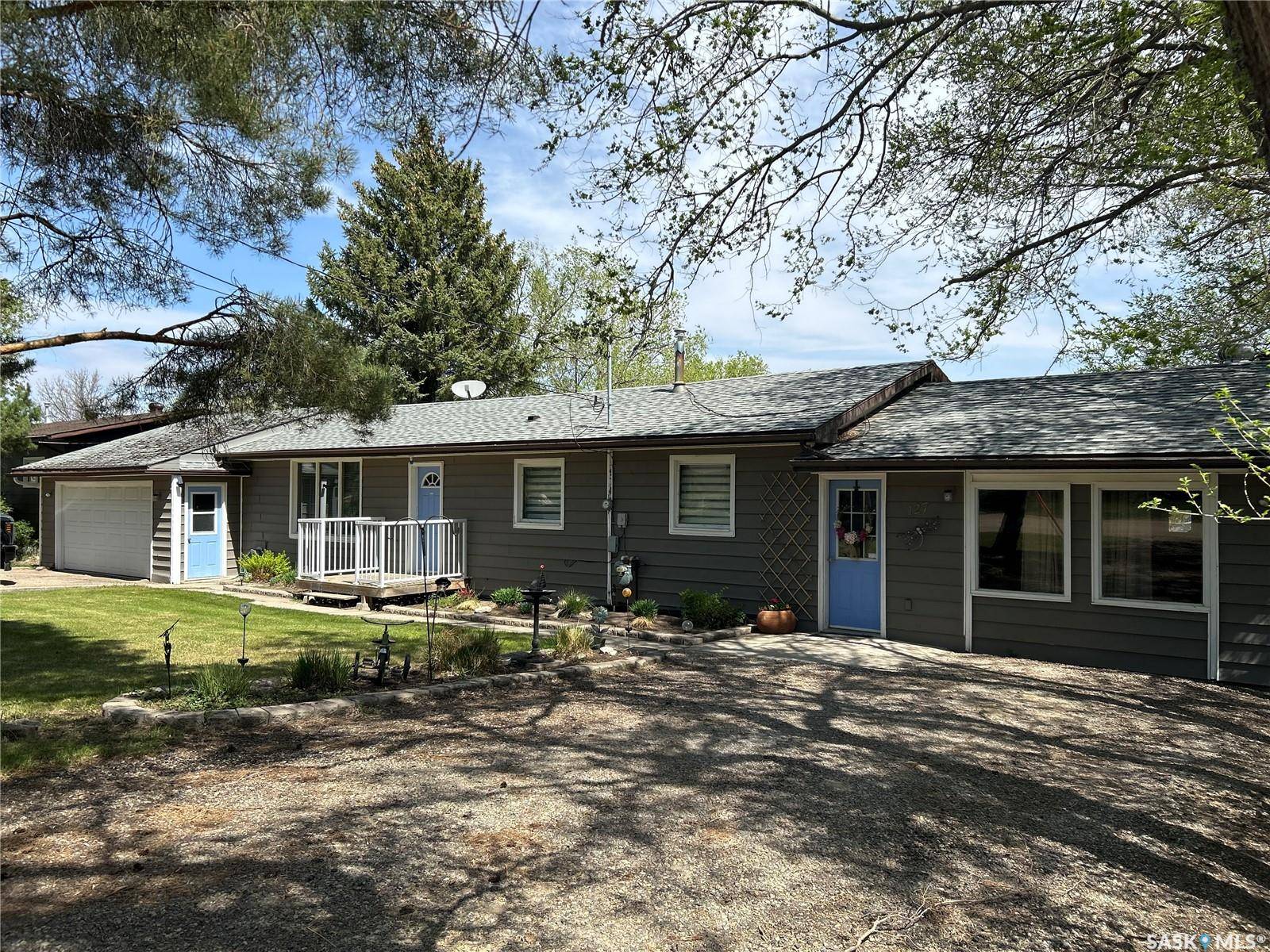 127 3rd AVENUE, Young, SK S0K 4Y0