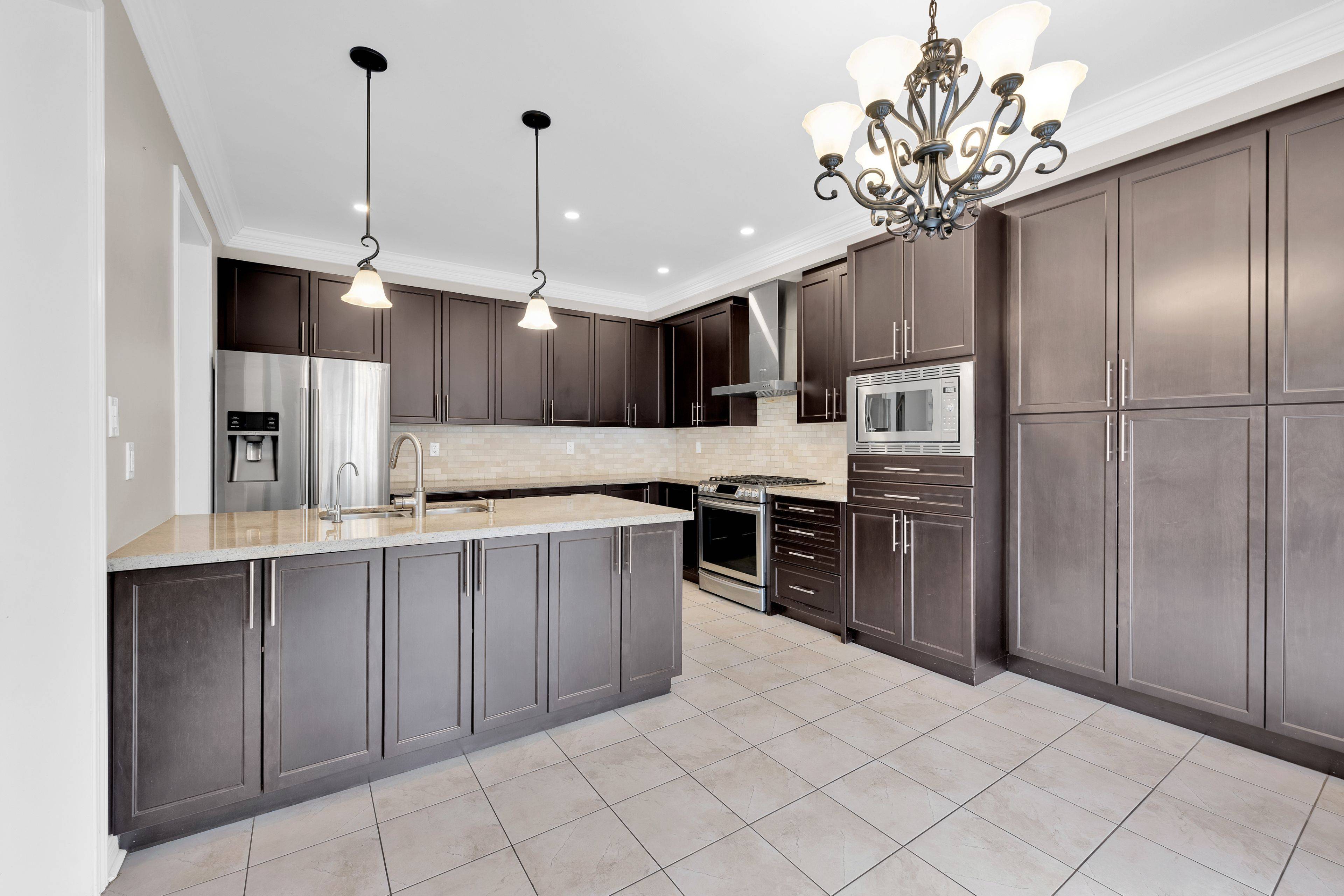 Milton, ON L9T 8T4,1445 Laurier AVE